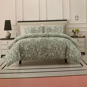 COPY - KATE SPADE FULL/QUEEN COMFORTER SET BNWT!!!